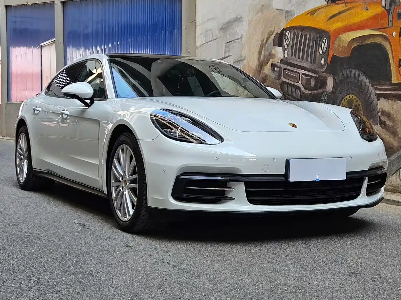 Porsche Panamera 2017 Panamera 4 Executive Long Wheelbase 3.0T фото 2