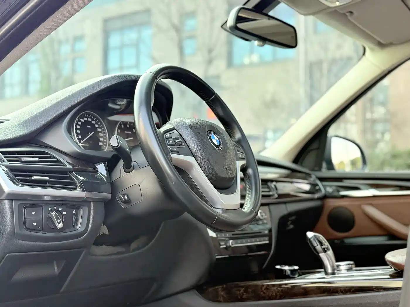 BMW X5 (Import) 2015 Model xDrive35i China Limited Edition фото 9
