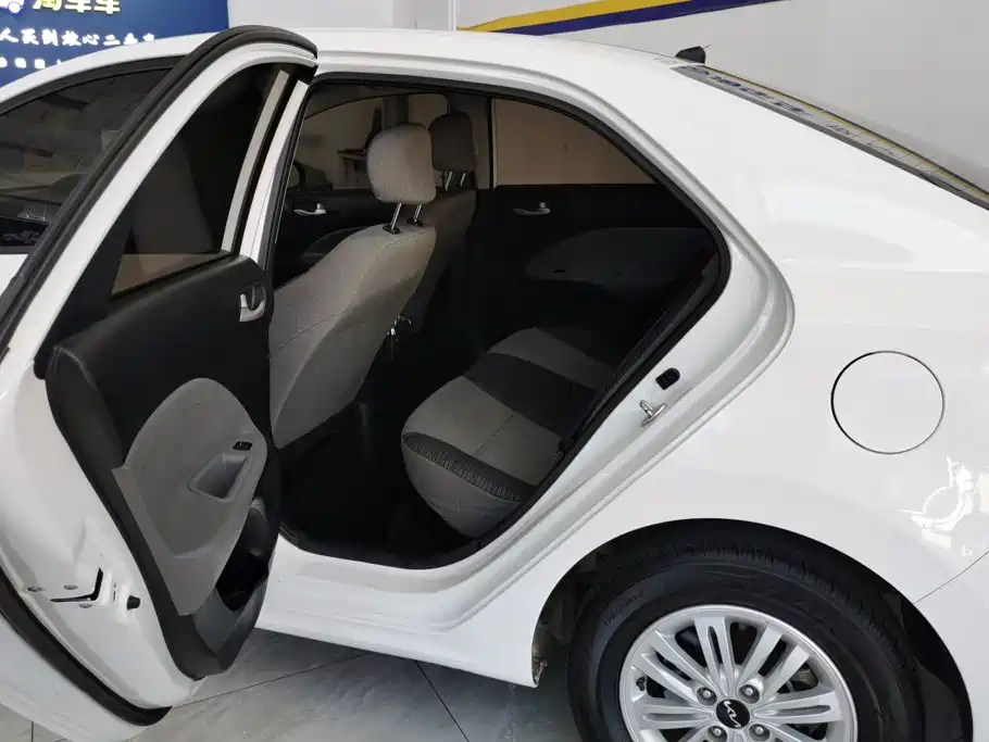 Kia Huan Chi 2021 2020 Facelift 1.4L Auto Comfort Sunroof Edition