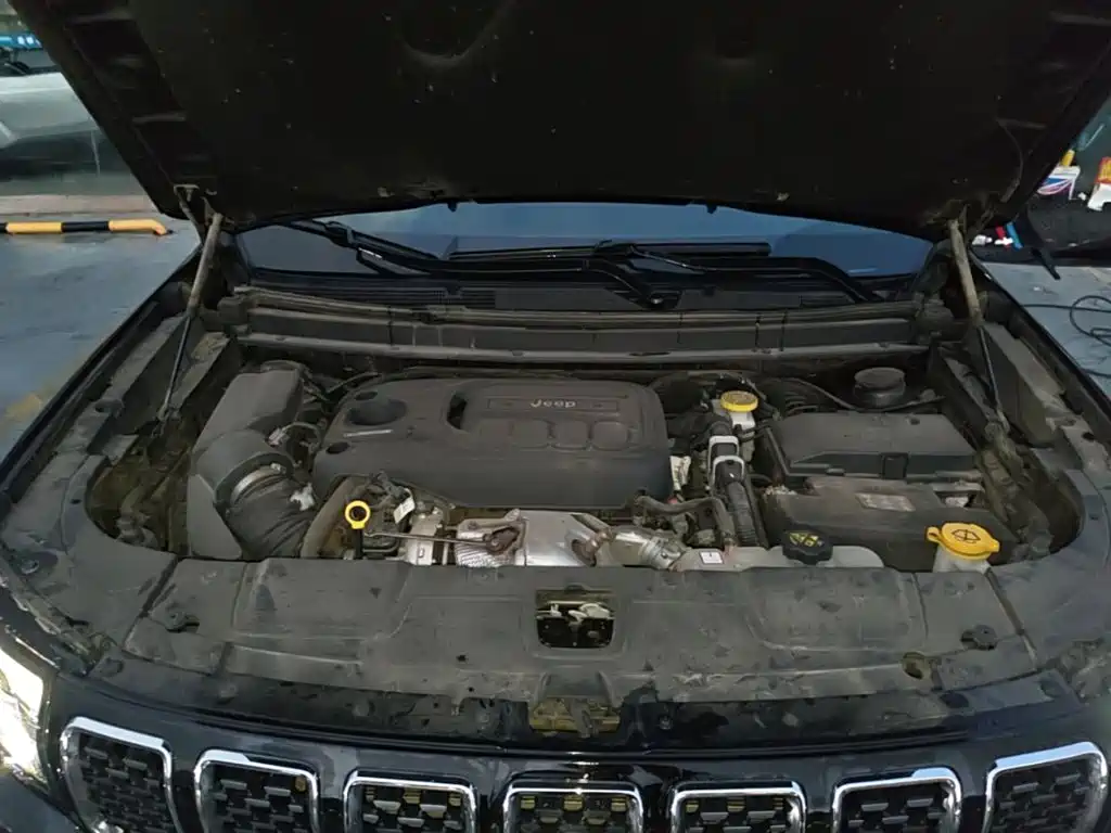Jeep Grand Commander 2022 2022 2.0T 2WD Luxury Edition