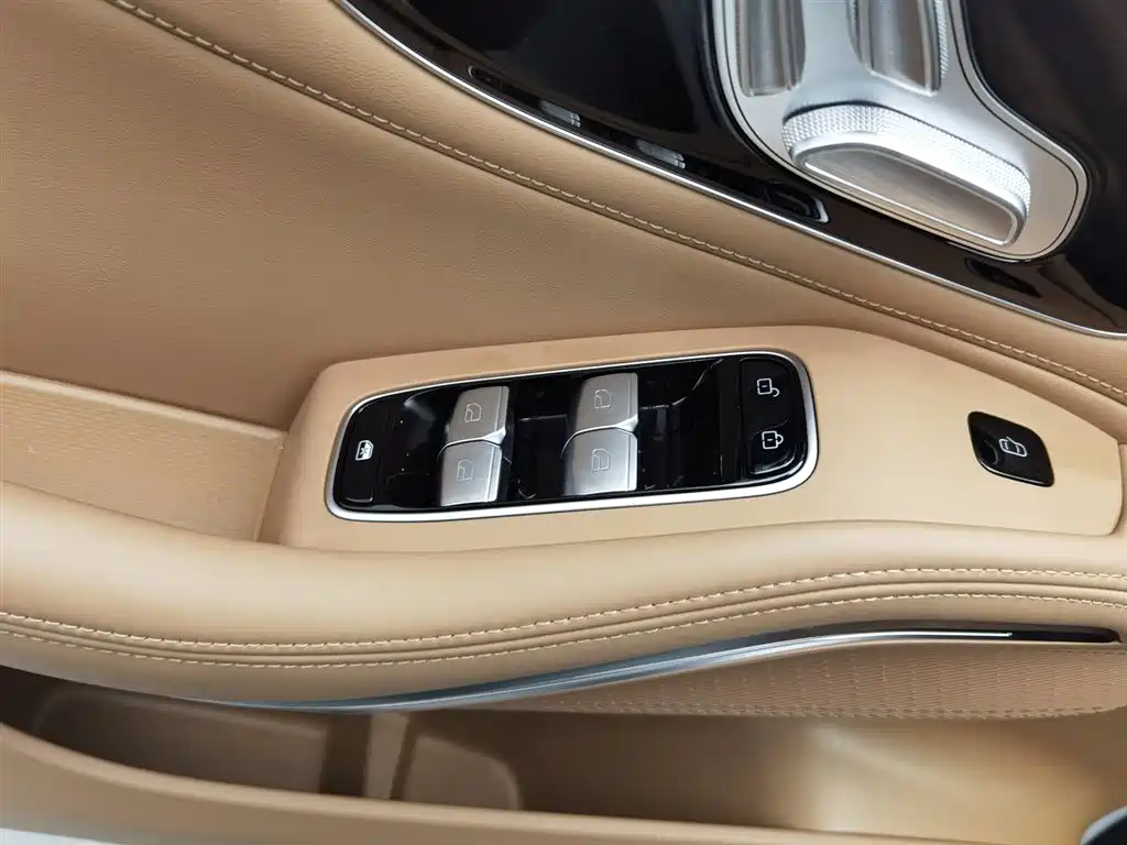 RISING AUTO FEIFAN R7