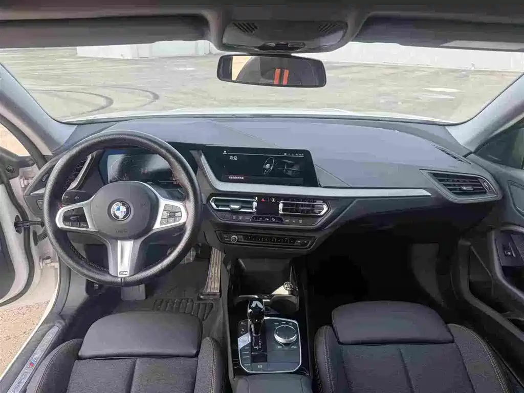 BMW 2 Series (Import) 2023 225i 4-Door Coupe M Sport Package фото 5
