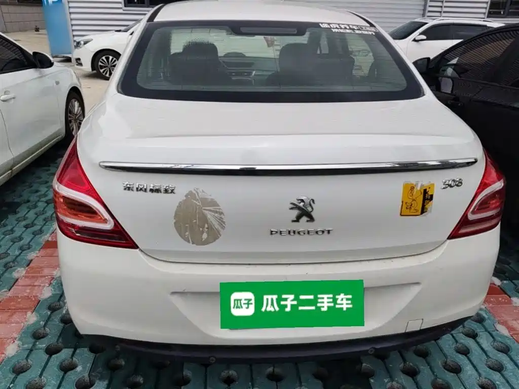 Peugeot 308 2014 Model Joy Edition Classic 1.6L Automatic Trend Style фото 6