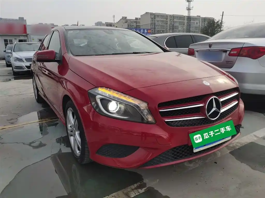 Mercedes-Benz A-Class (Import) 2015 A 180 фото 4