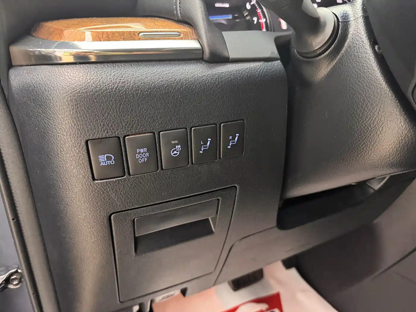 Toyota Alphard 2015 3.5L Premium Edition фото 11