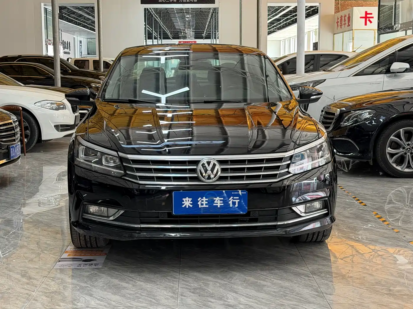 Volkswagen Passat 2016 330TSI DSG Executive Edition фото 2