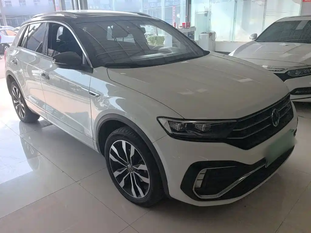 Фото 23 - Volkswagen T-ROC