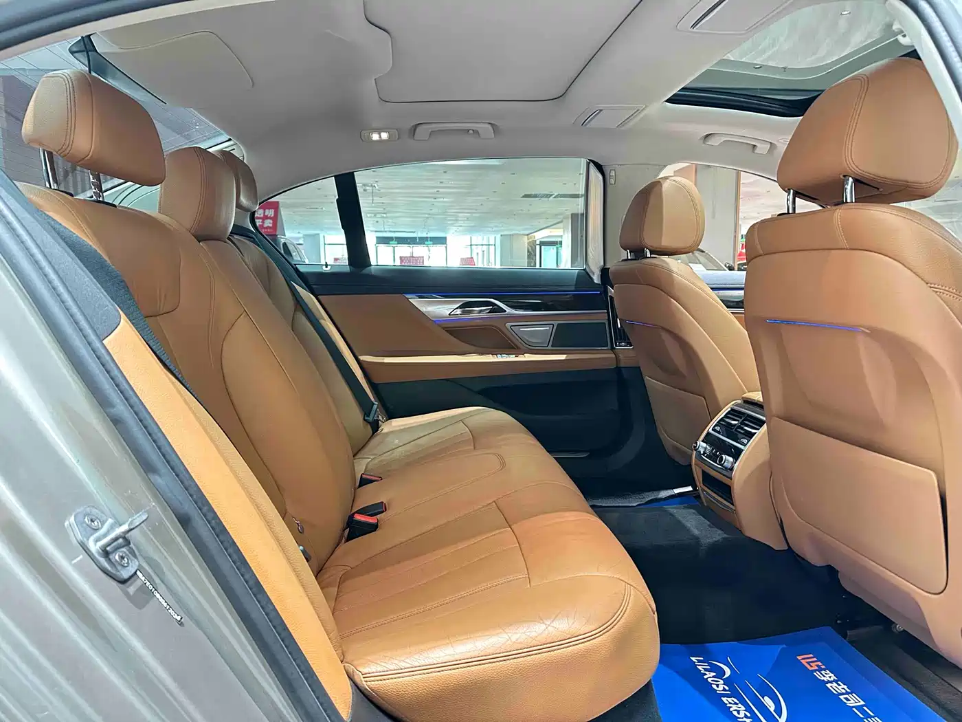 BMW 7 Series 2016 730Li Leading фото 21