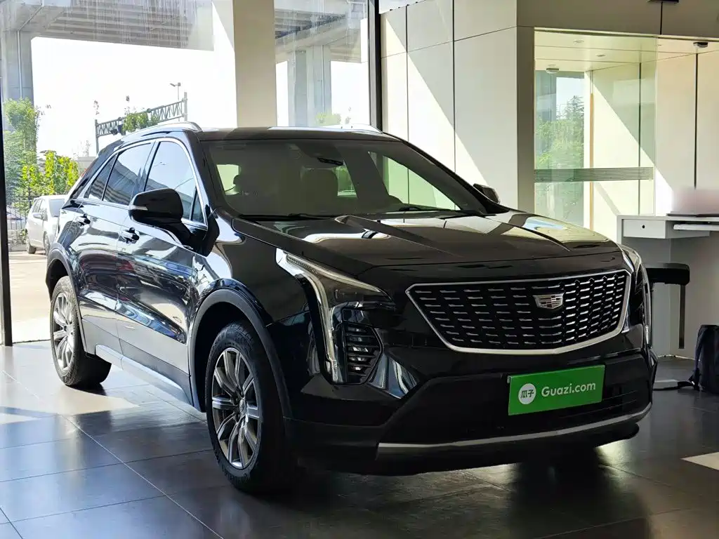 Cadillac XT4 2022 2022 28T FWD Luxury