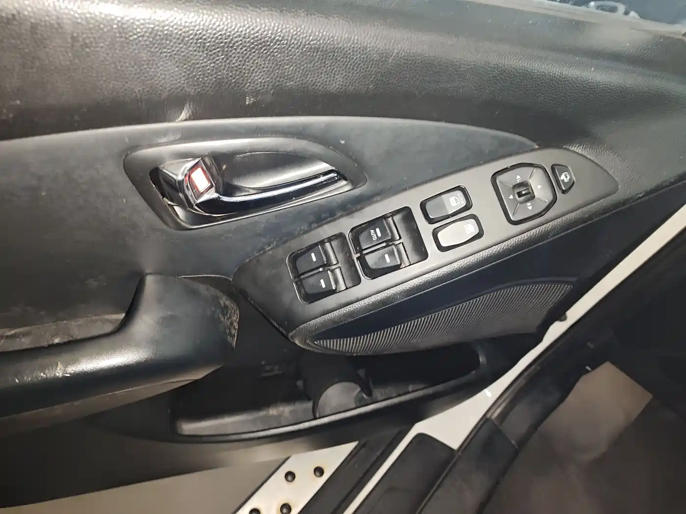 Hyundai Beijing Hyundai ix35 2013 2.0L Automatic 4WD Smart GLS China V фото 11