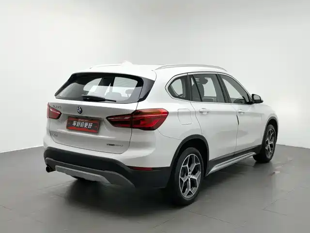 BMW X1 2018 sDrive18Li Premium Model — фото 2