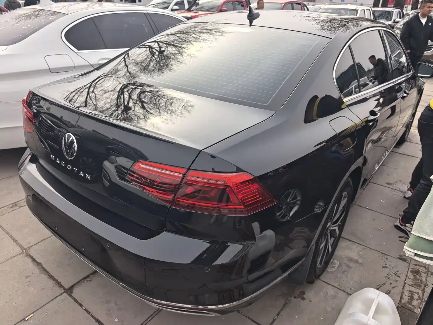 Volkswagen Magotan 2020 330TSI DSG Luxury фото 5