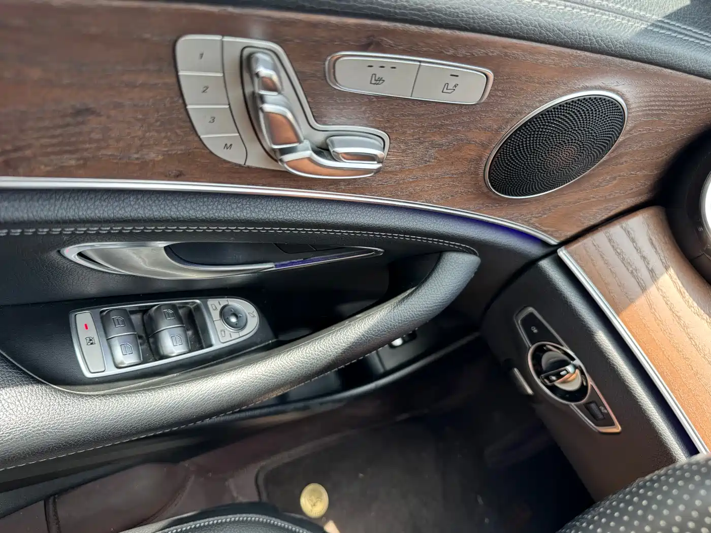Mercedes-Benz E-Class 2016 E 300 L Fashion Type фото 8