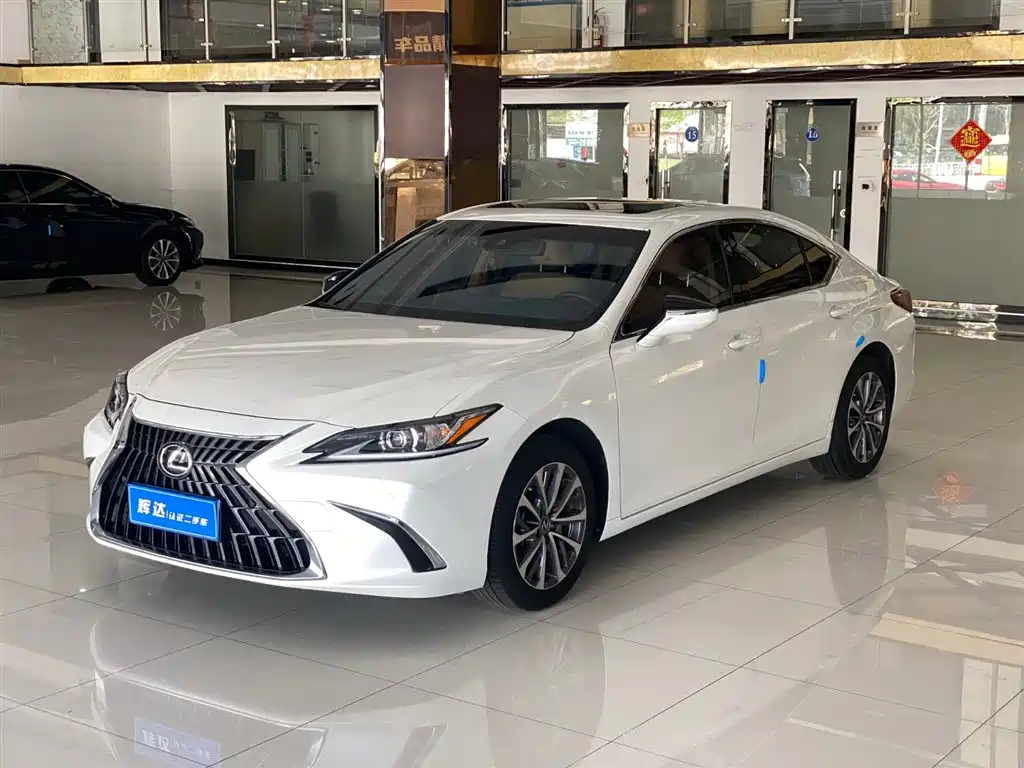 Lexus ES 2023 200 Excellence Edition