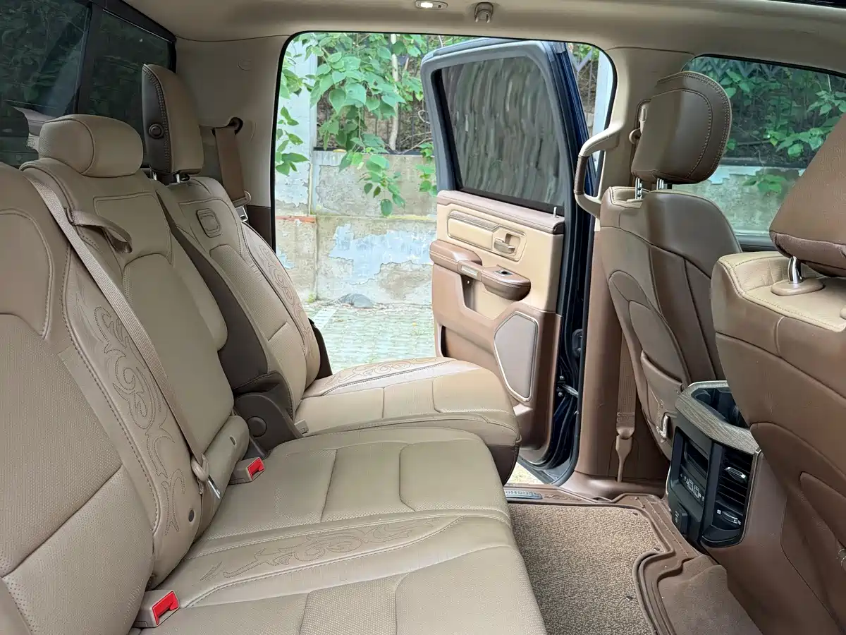 RAM Trucks 2019 2019 1500 Big Horn