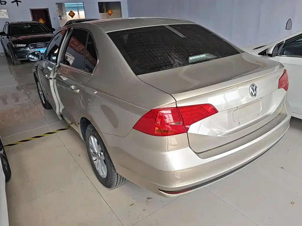 Volkswagen Bora 2018 1.5L Automatic Fashion фото 5