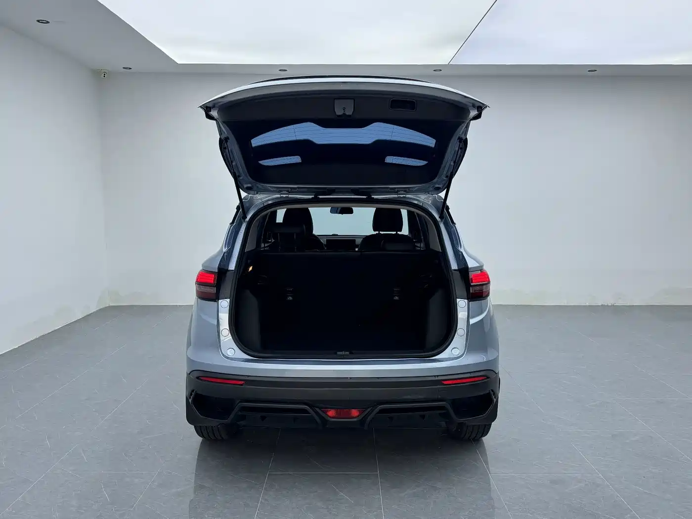 Photo 16 - Geely Binyue
