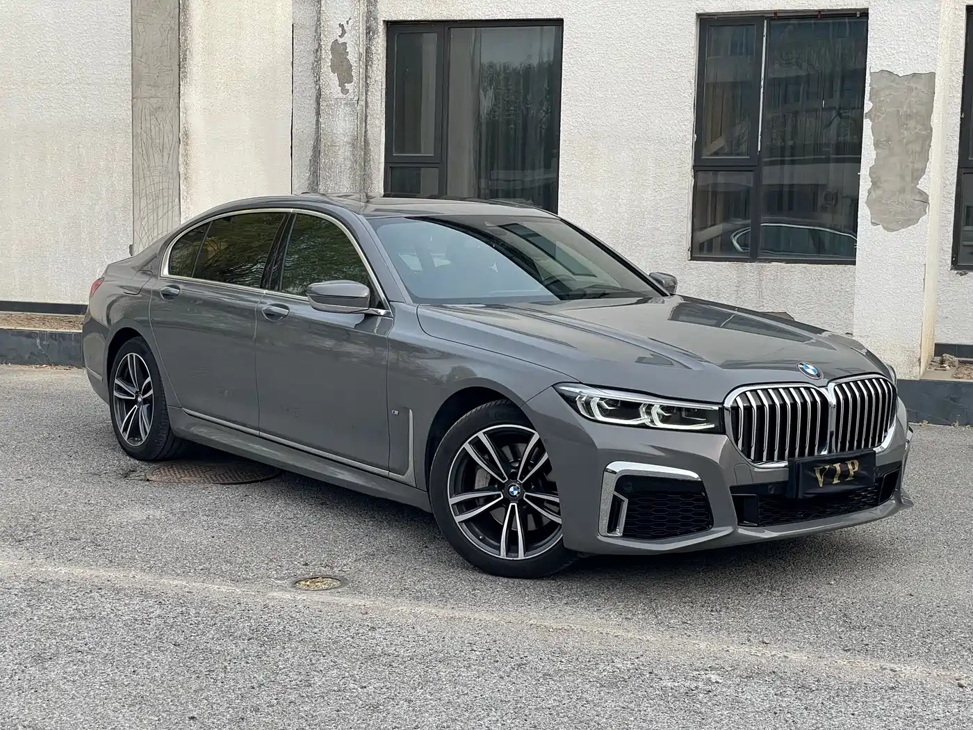 BMW 7 SERIES