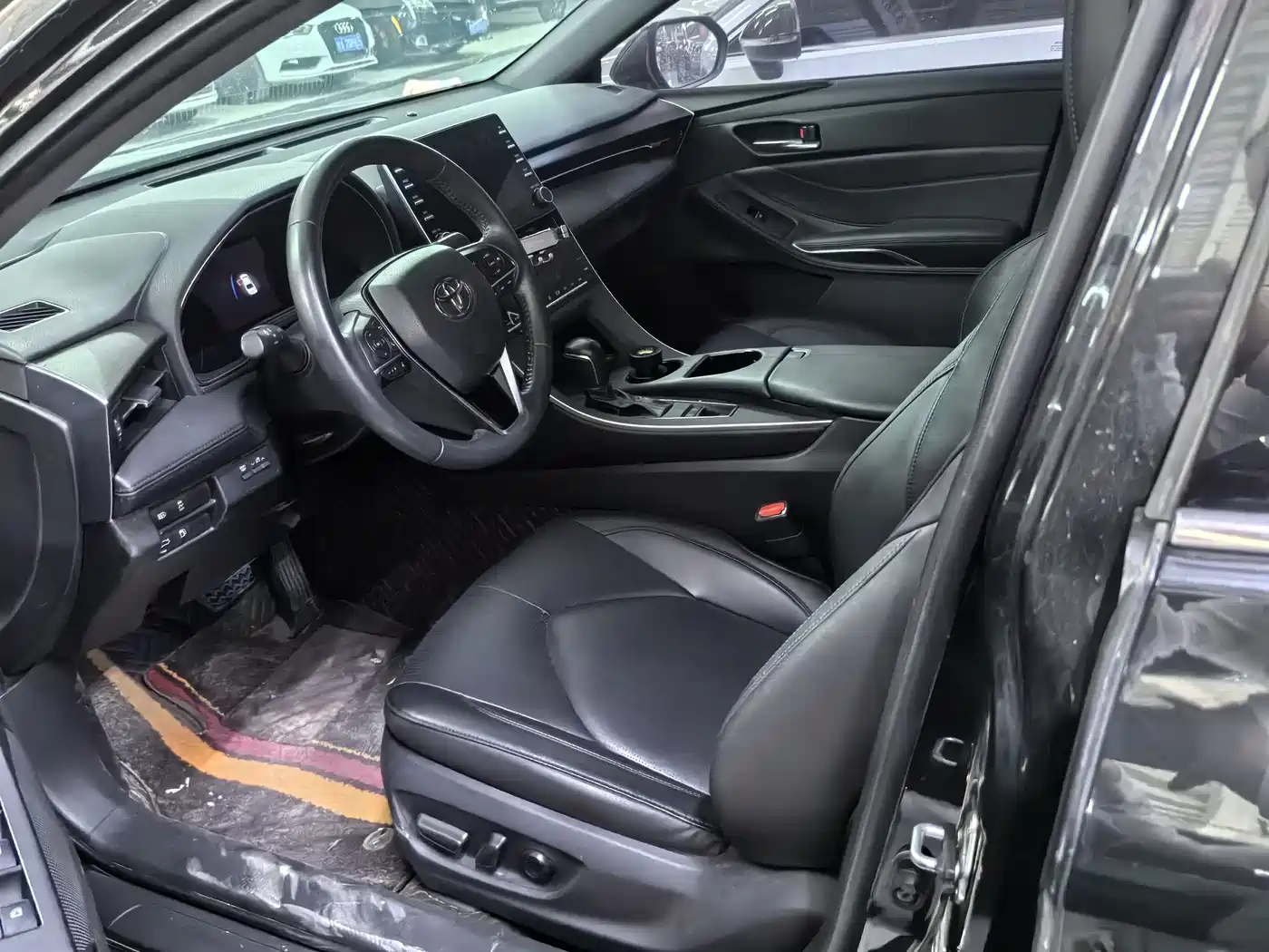 Toyota Avalon 2022 2.0L Luxury Edition фото 7