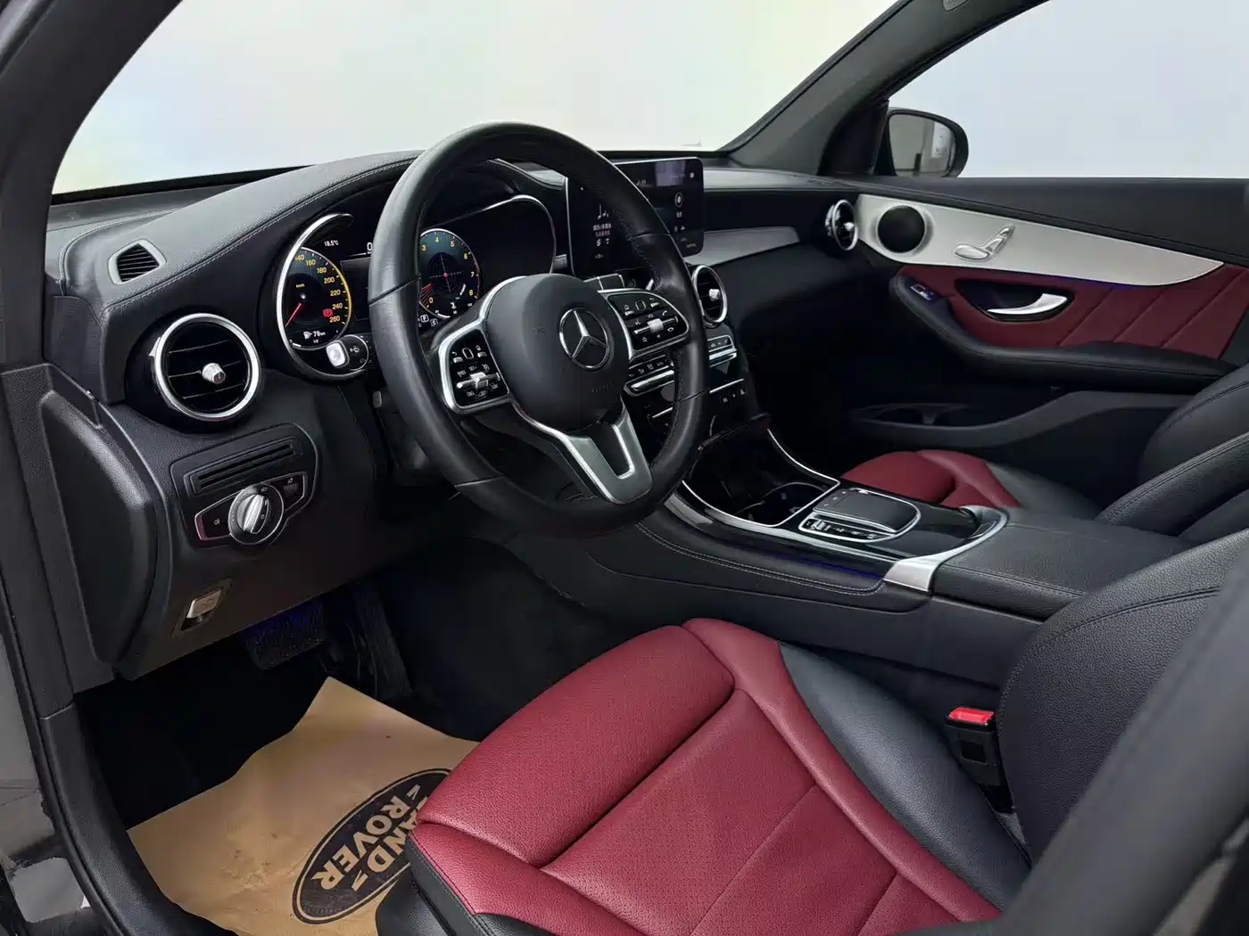 Mercedes-Benz GLC Coupe 2020 GLC 260 4MATIC Coupe SUV фото 3