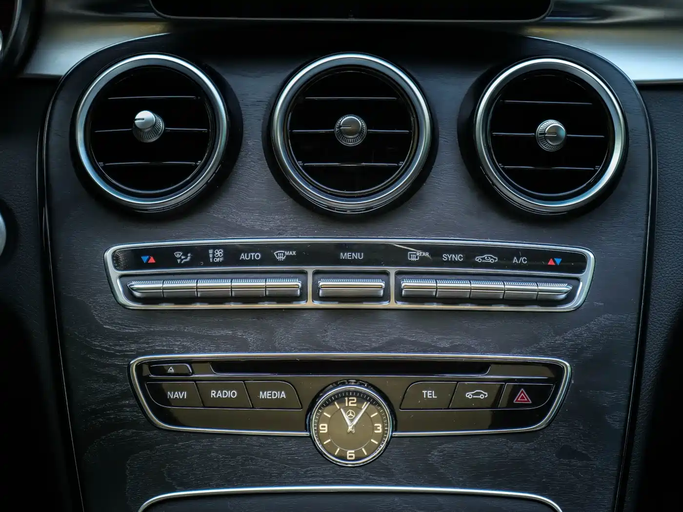 Mercedes-Benz C-Class 2017 C 200 L Sport фото 21