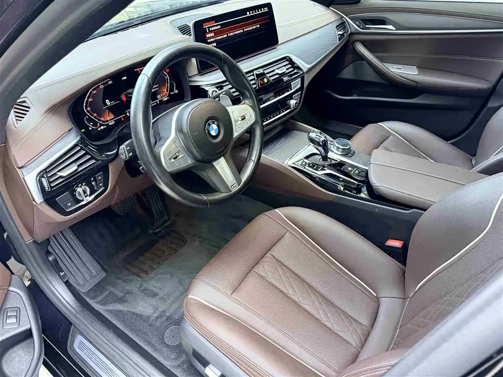 BMW 5 Series 2022 Model Second Facelift 530Li Leading M Sport Package фото 24