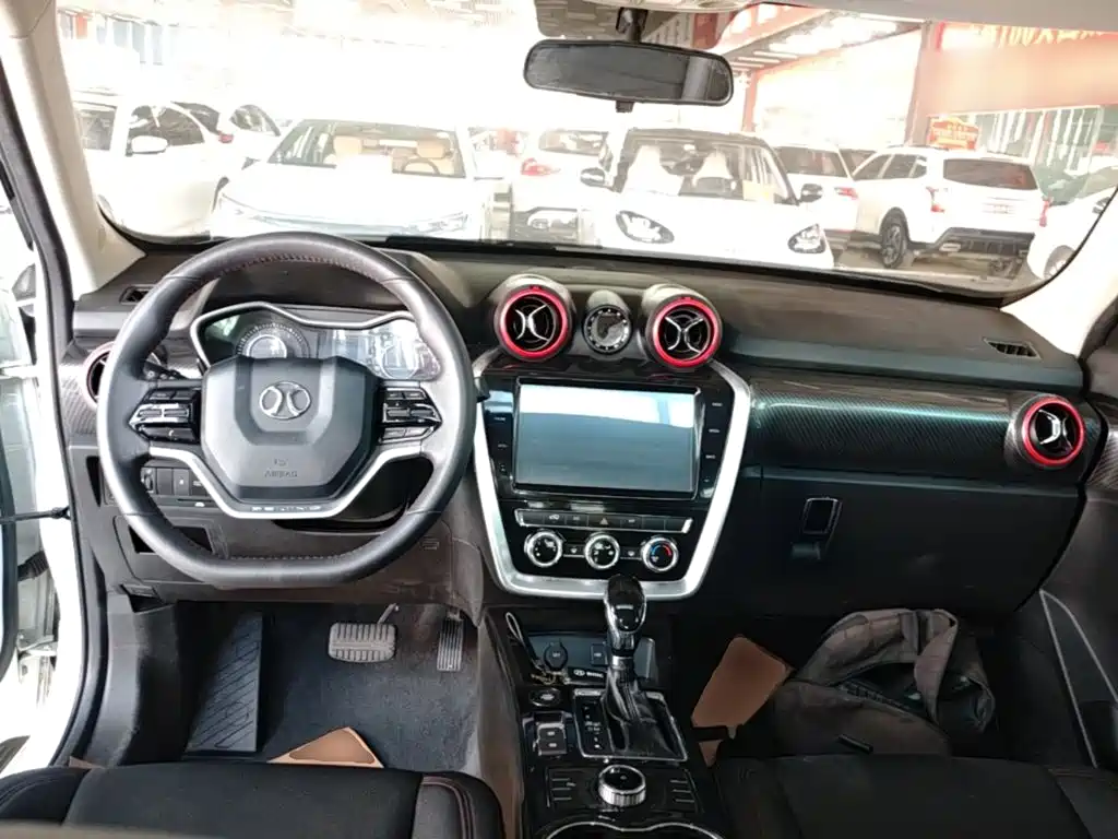 BAIC ORV Beijing Offroad BJ20 2017 2016 1.5T CVT Luxury