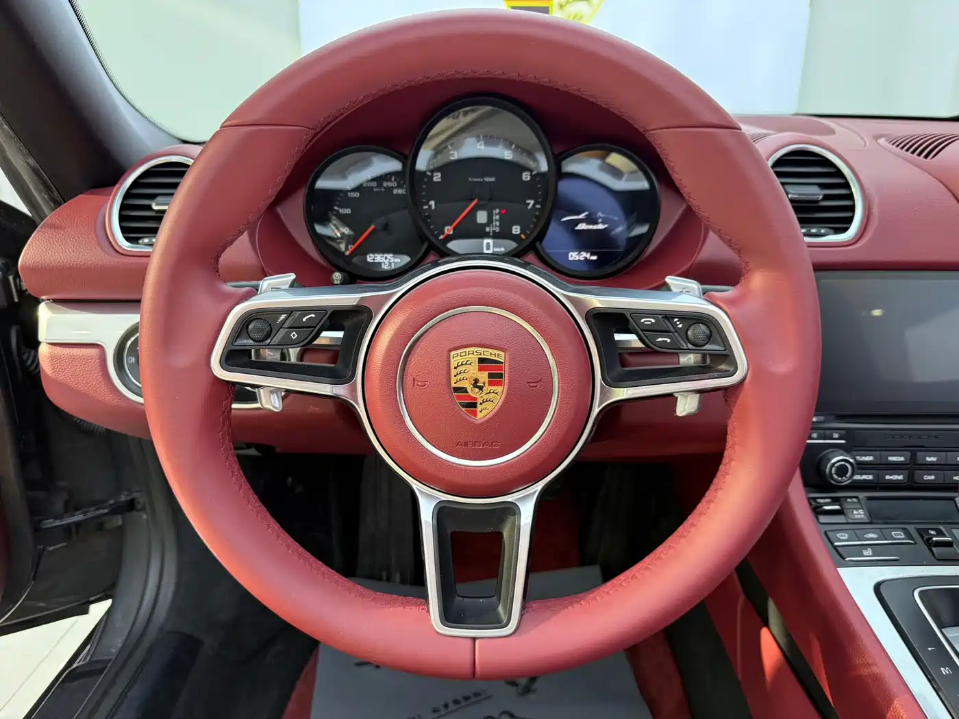 Porsche 718 2016 Boxster 2.0T фото 14