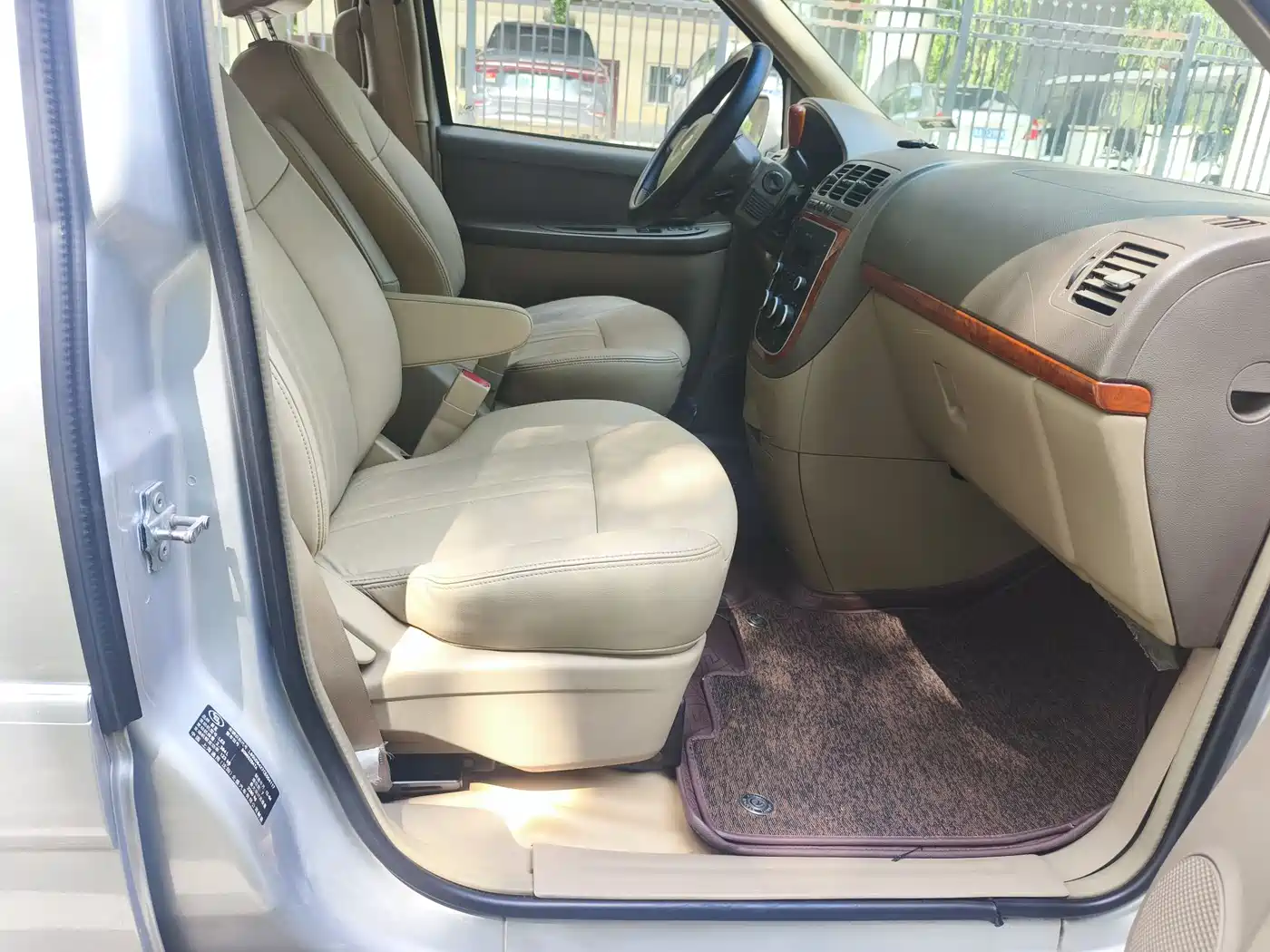 Buick GL8 2012 2.4L BASE Comfort фото 11