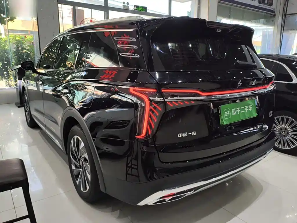 2025 Hongqi HS7 PHEV
