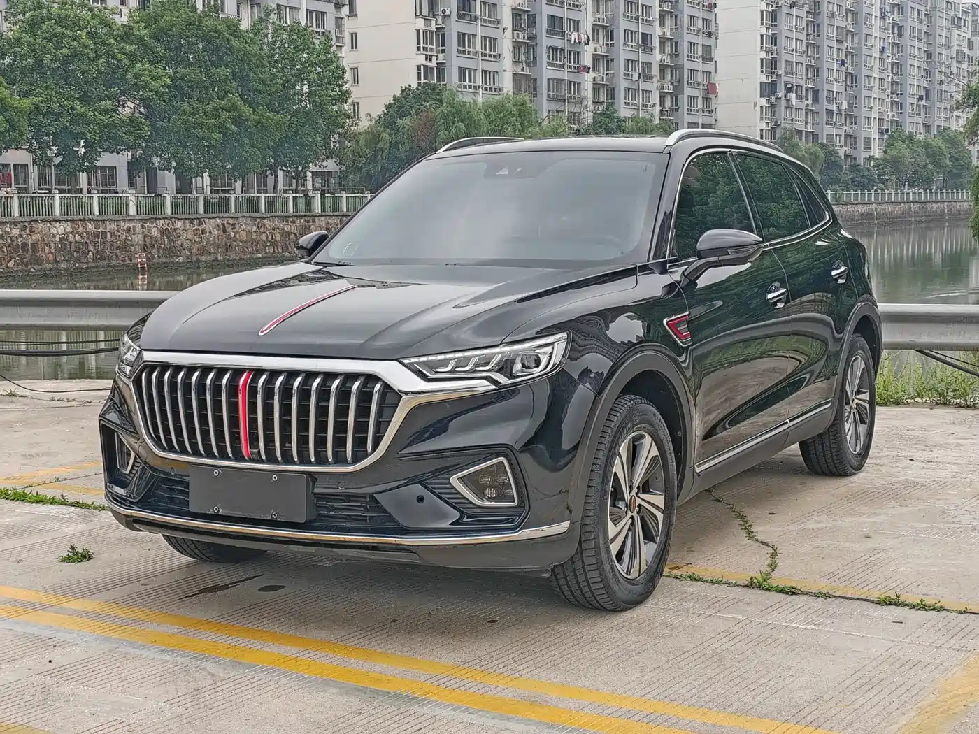 Hongqi HS5 2019 2.0T Smart Connect Enjoy Edition