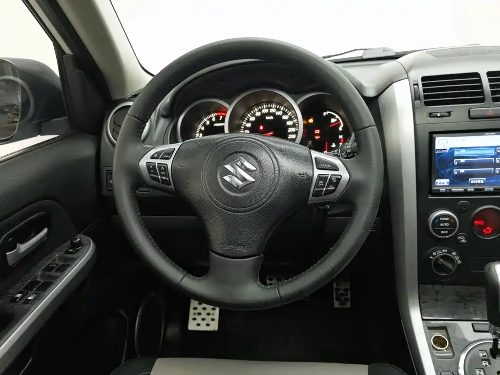 Suzuki Grand Vitara 2012 2011 2.4 AT JLX-EL 5-door Limited Edition