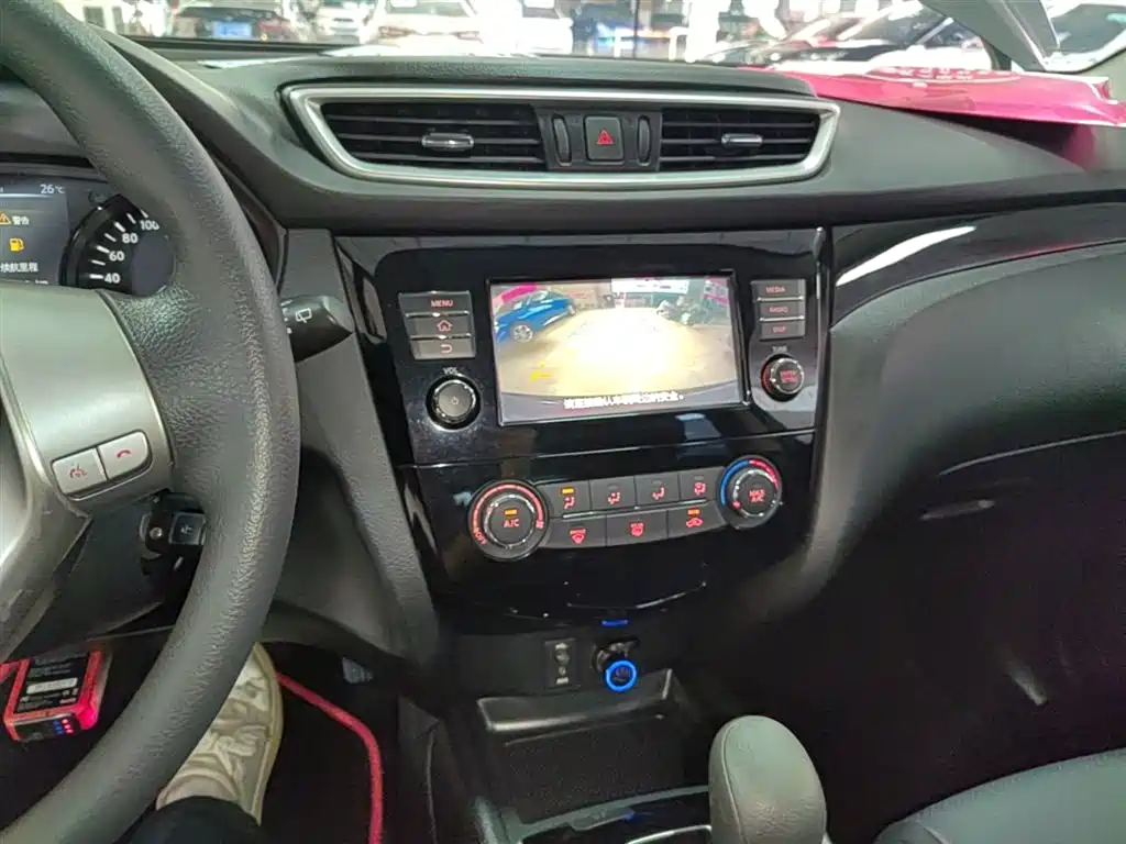 Фото 13 - Nissan Qashqai