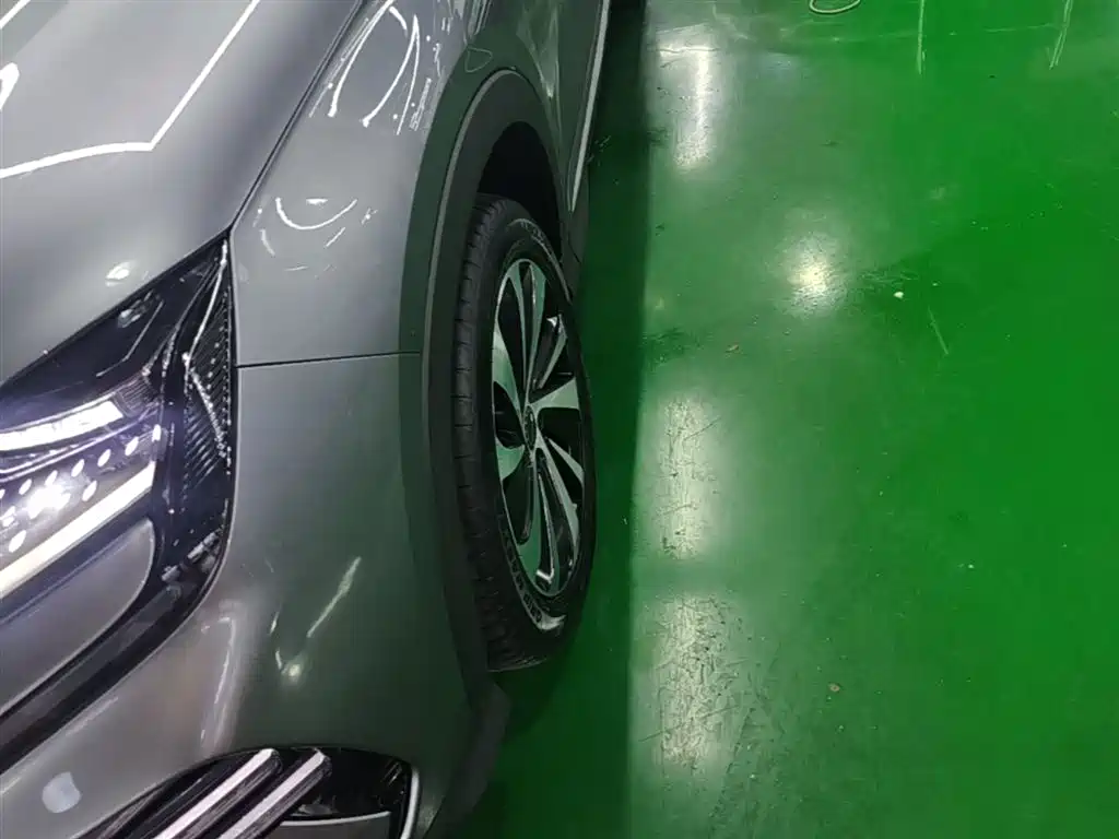 BYD Song PLUS PHEV 2024 Glory Edition DM-i 110km Flagship фото 23