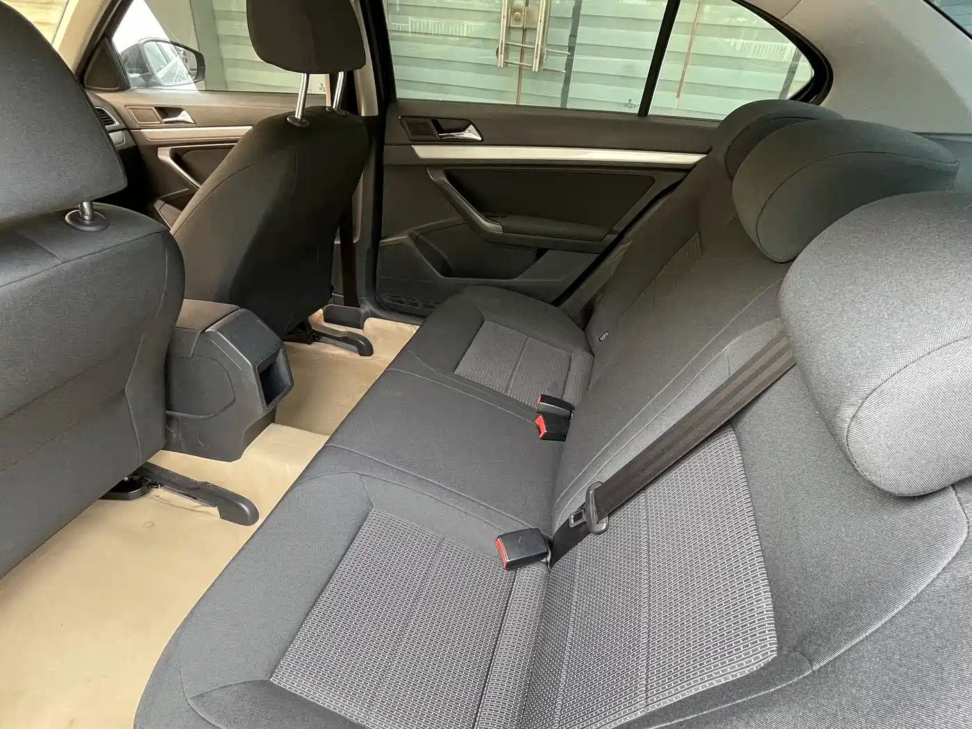 Volkswagen Lavida 2017 1.6L Manual Trend Edition фото 7