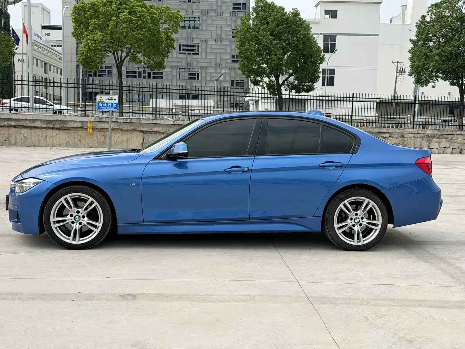 Фото 4 - BMW 3 Series