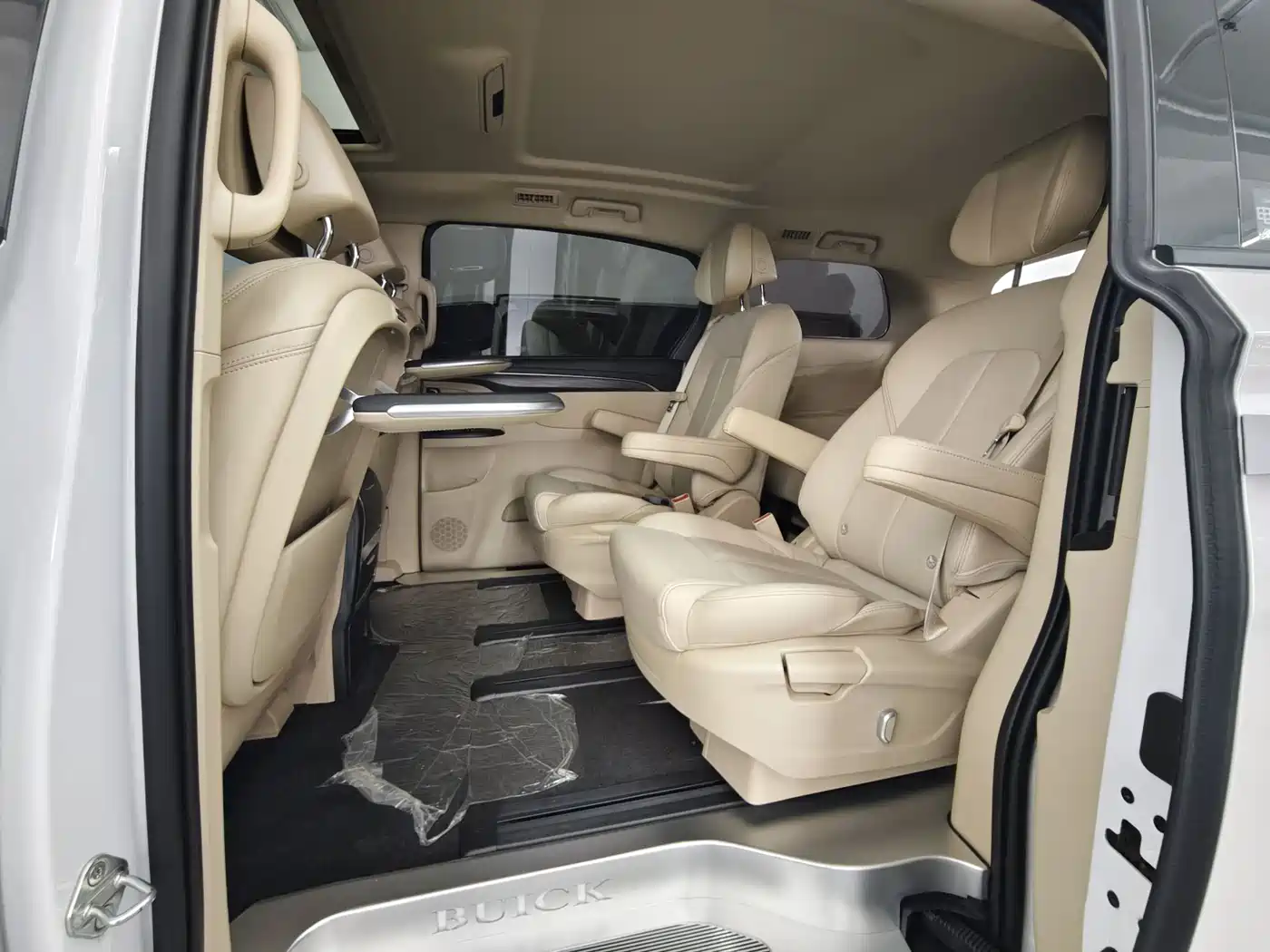 Buick GL8 2023 ES Landmaster Exclusive фото 11