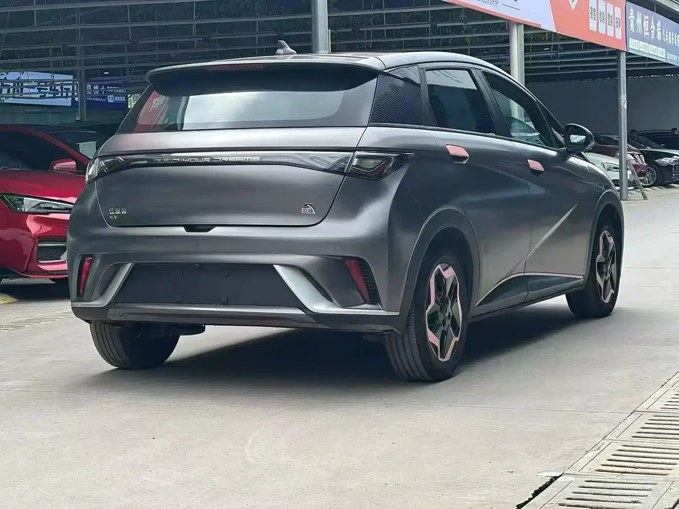 BYD Dolphin 2021 Model 405km Fashion Edition фото 6
