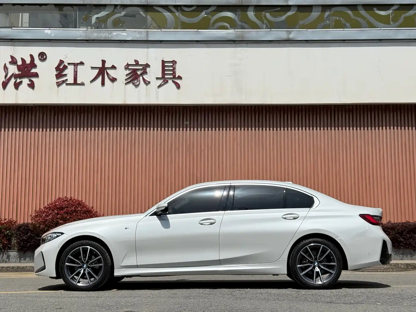 BMW 3 Series 2024 325Li M Sport Package фото 4