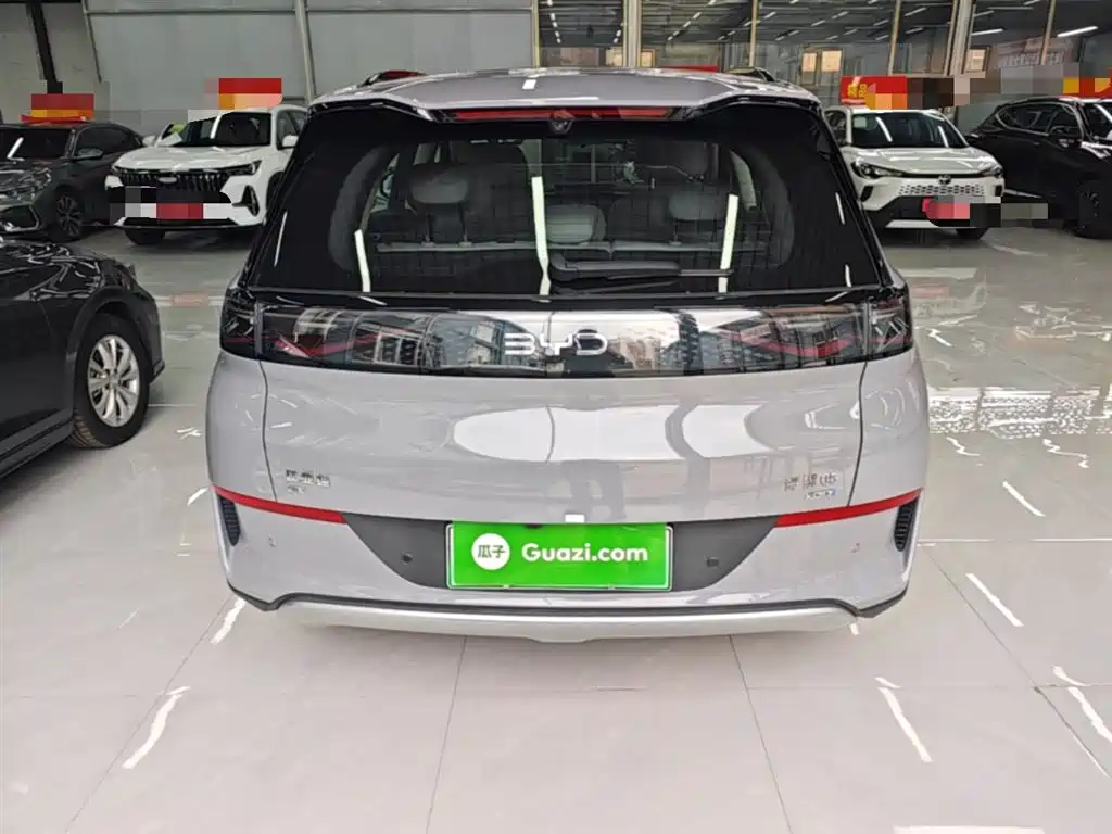 BYD Hai Shi 05 EV 2025 520KM Smart Navigation Edition фото 6