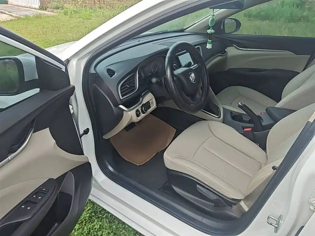Buick Excelle 2021 Exemplar 1.5L Auto Elite фото 16