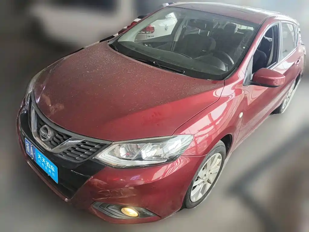 Photo 1 - Nissan Tiida