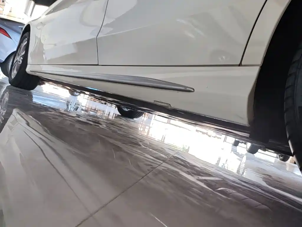 Фото 22 - Mercedes-Benz C-Class