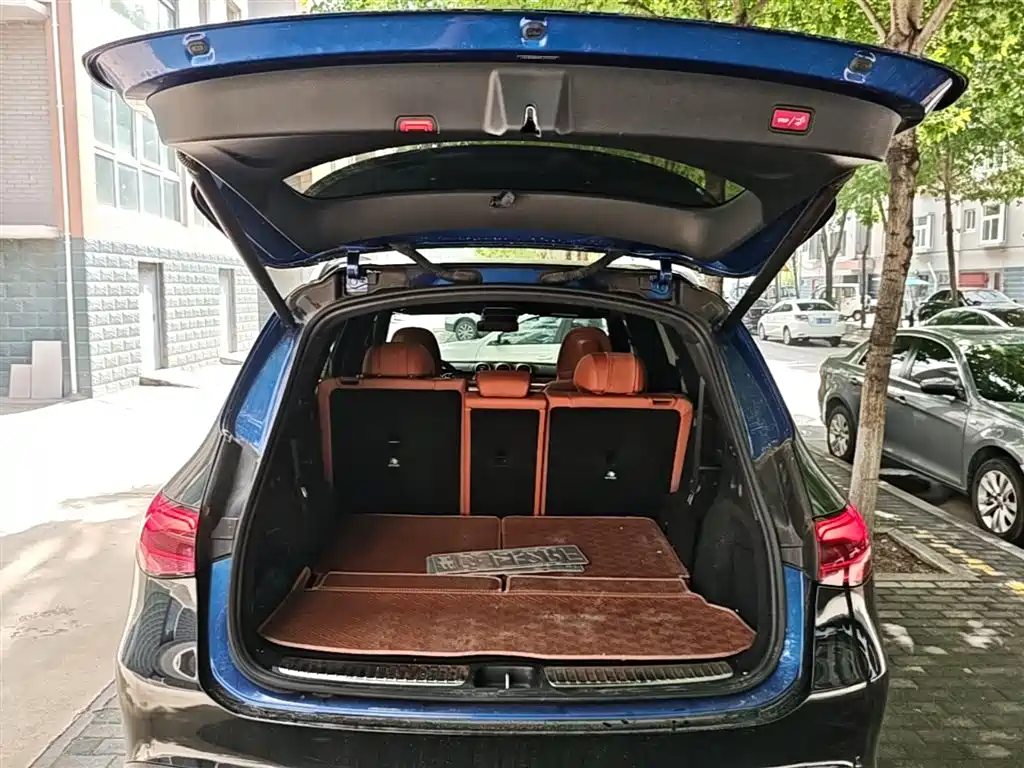 Mercedes-Benz GLC 2023 GLC 260 L 4MATIC Dynamic 7-Seater фото 19