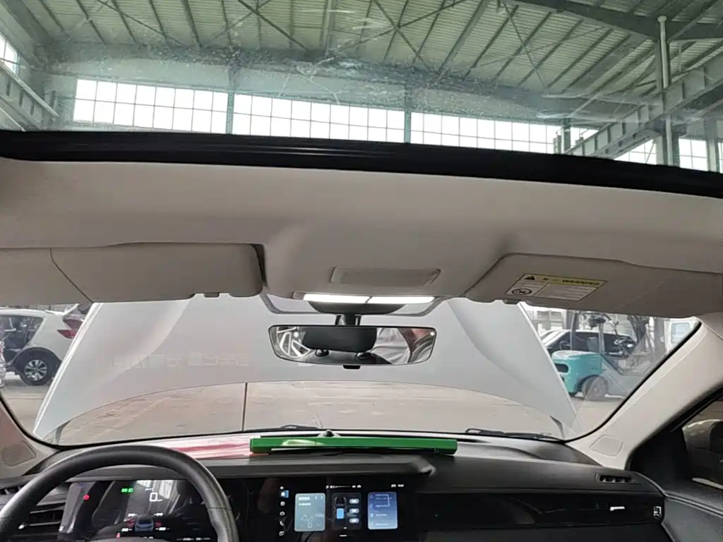 Roewe i5 2025 2023 1.5L CVT Luxury Edition