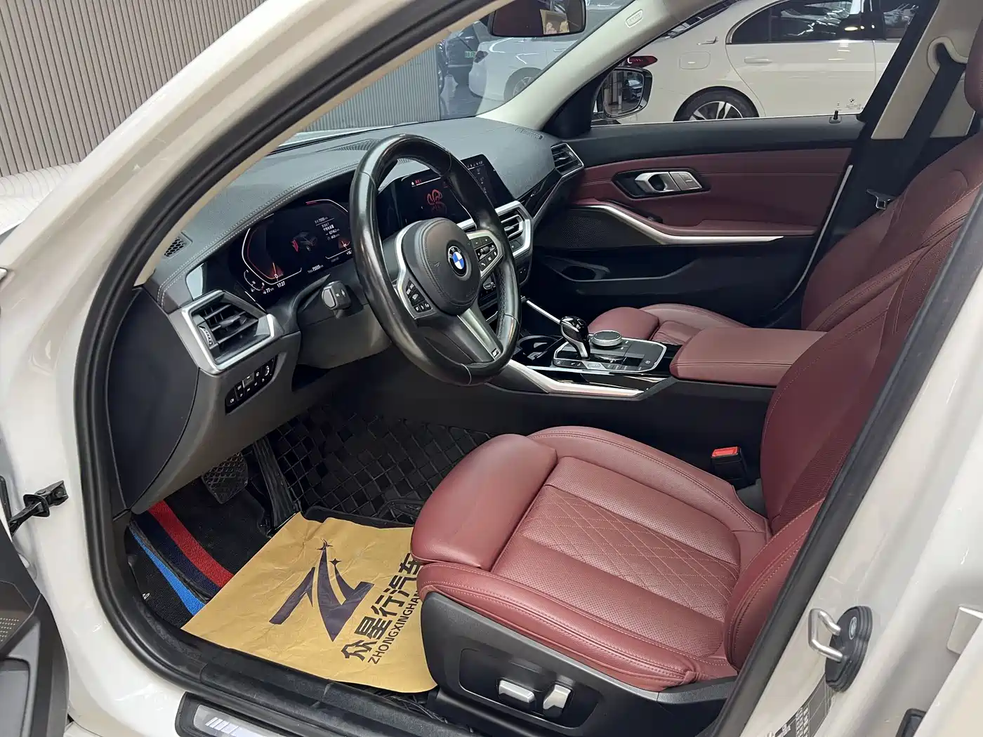 BMW 3 Series 2022 320Li M Sport Package фото 5