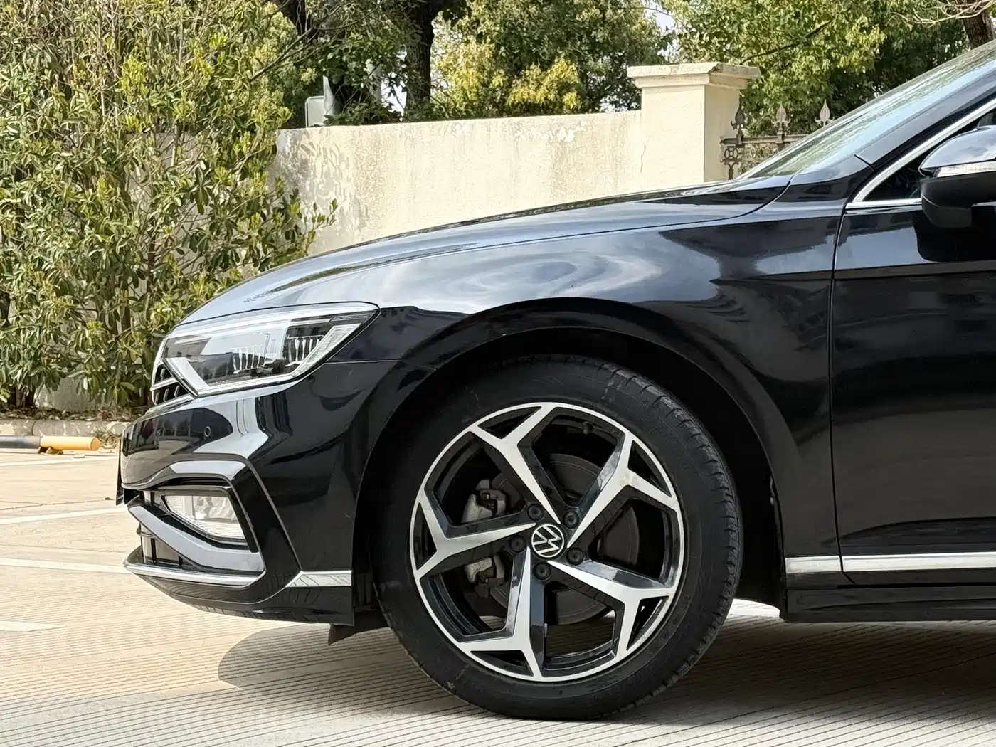 Volkswagen Magotan 2023 2 Million Units Anniversary Edition 330TSI DSG Leading Type фото 15