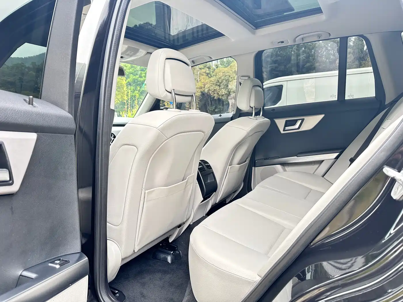 Mercedes-Benz GLK-Class 2013 GLK 300 4MATIC Dynamic Sunroof фото 13