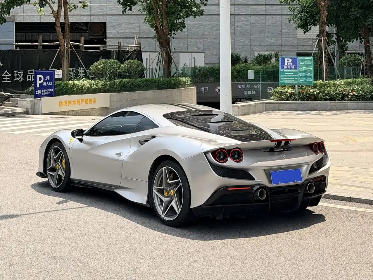Ferrari F8 2020 2019 Tributo 3.9T V8