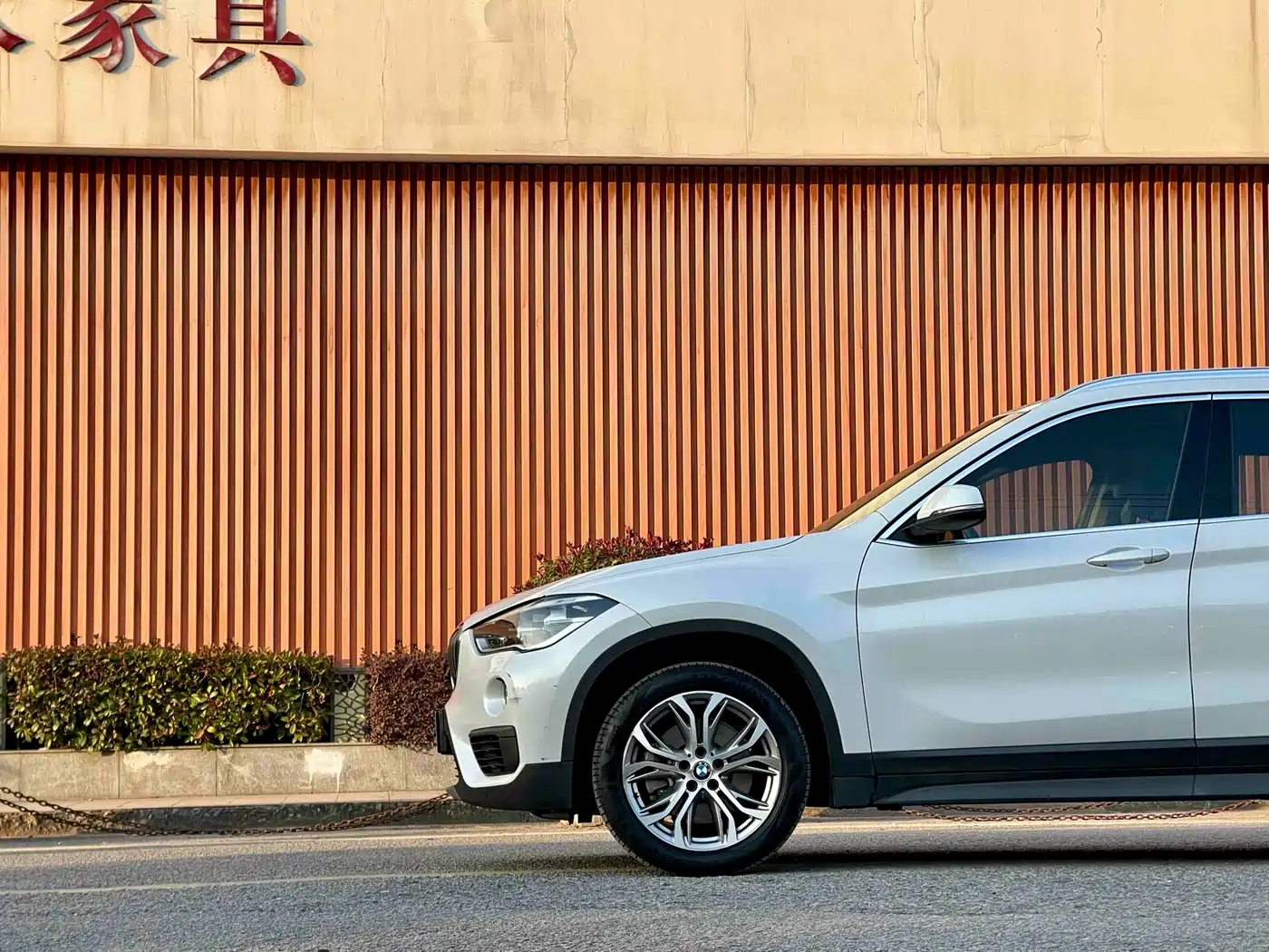 BMW X1 2019 sDrive20Li Leading Model фото 3